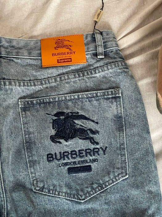 Blugi lungi Burberry Supreme, marimea 34 (L-XL), noi cu eticheta