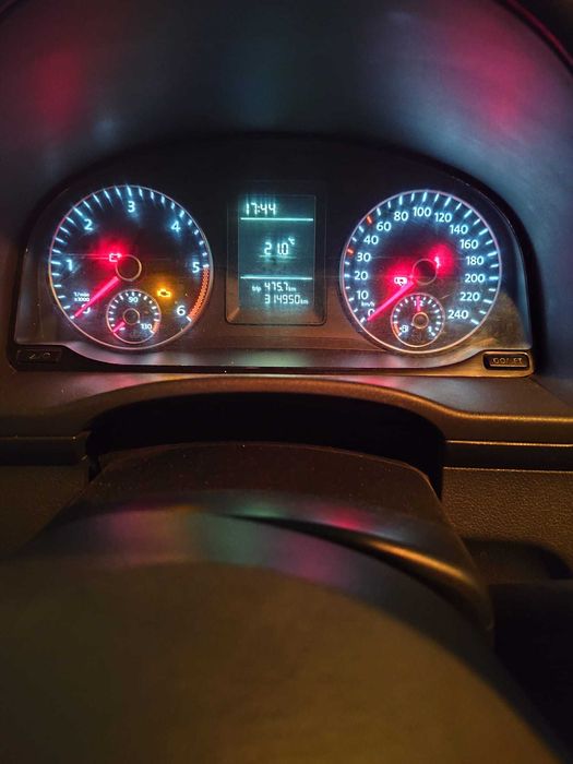 Volkswagen Caddy
JAKO•O ediție.
Motor 1.6TDI 105cp Euro5
Locuri 5
An 2