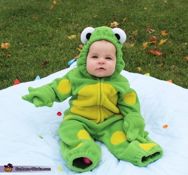 Costum Broscuta, 1-2 ani, ideal sedinte foto