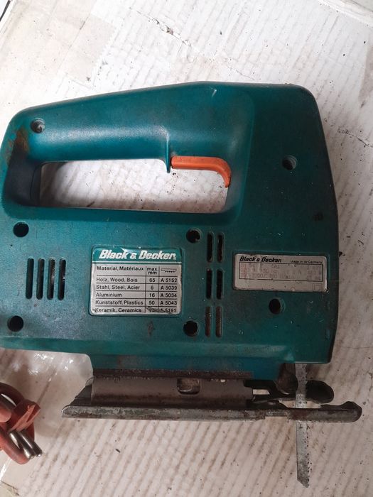 Fierăstrău pendular(șoricel),Black&Decker.