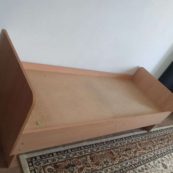 Срочно продам кровати
