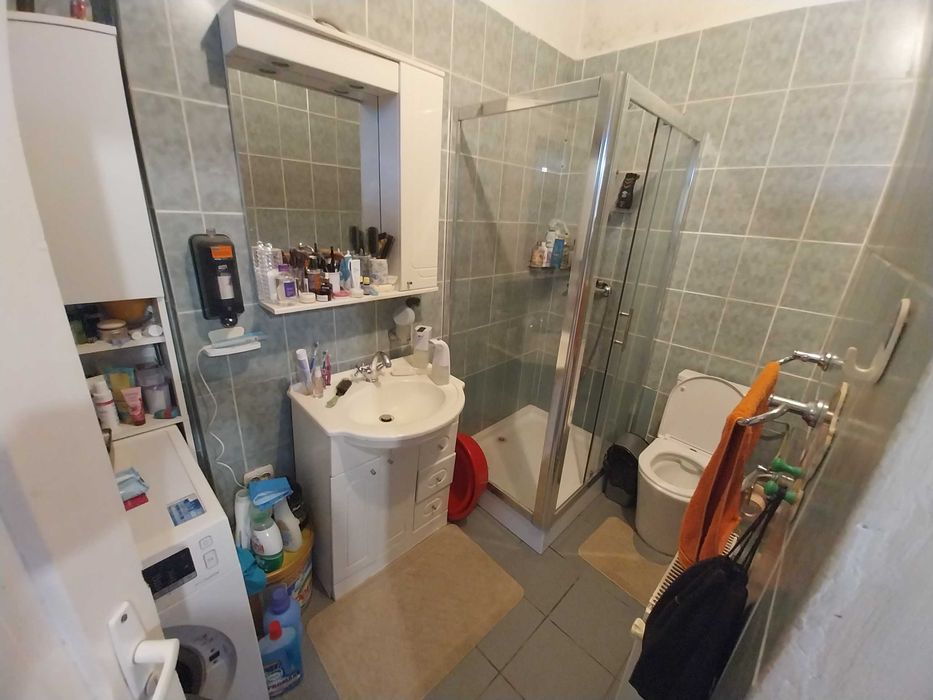 Doua case autentice intr-o curte de 1282 mp- zona centrala Rasnov