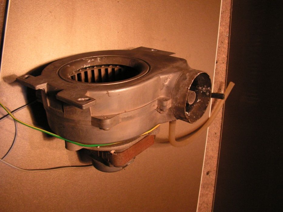 газов отоплител - пита, вентилатор, управление