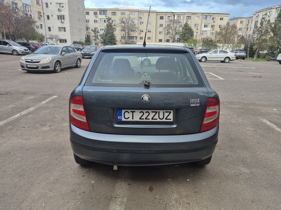 Skoda fabia 1.2 HTP benzină fiabilă si consum mic  de oraș