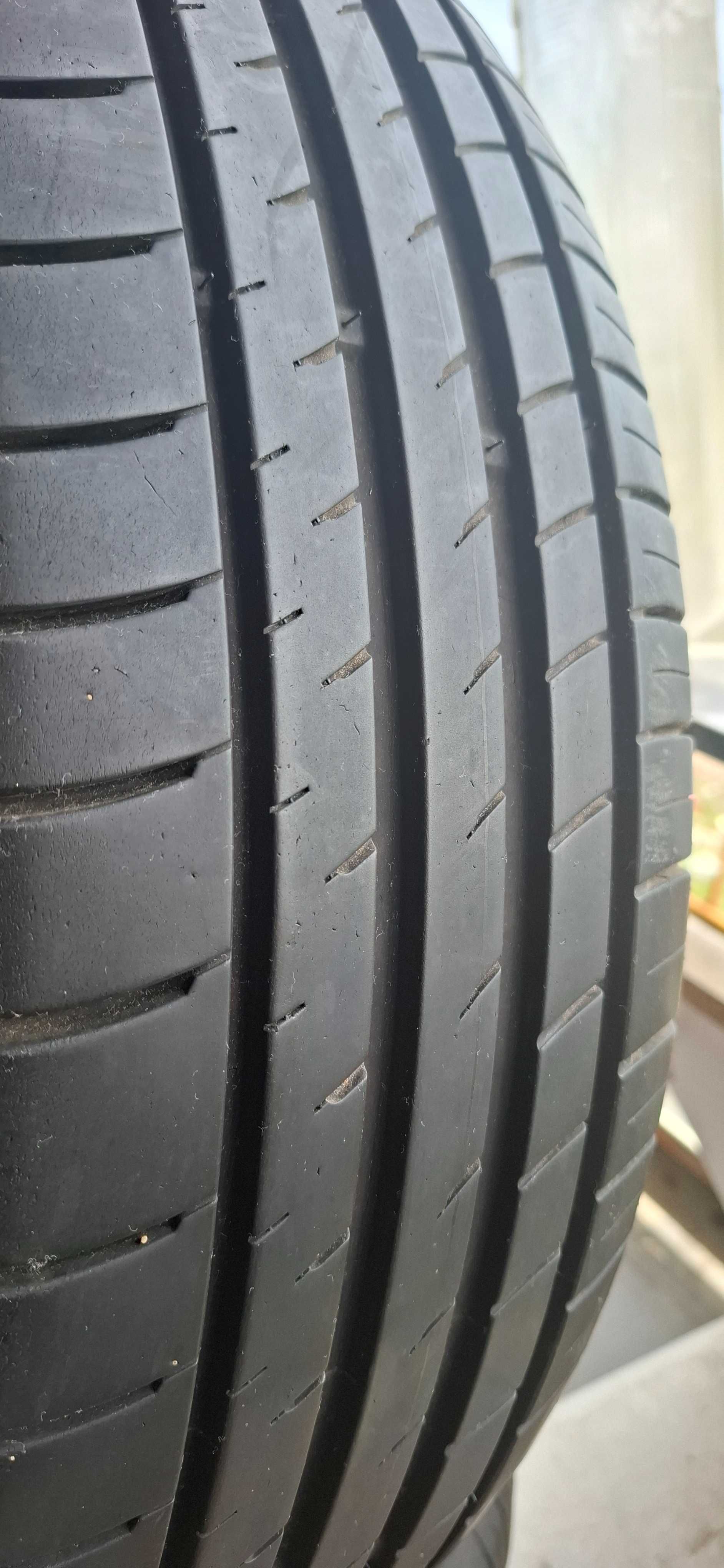 4бр. 215/60/17 Nexen 6.5mm грайфер, дот 21г. Предлагаме монтаж +++
