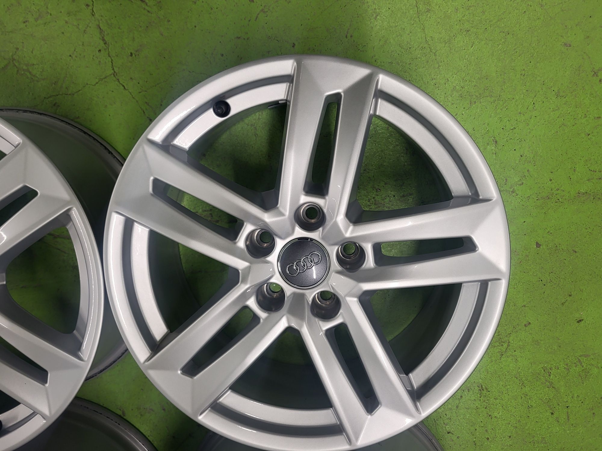 17 5x112 Audi A4 B8 A3 лети джанти 5х112