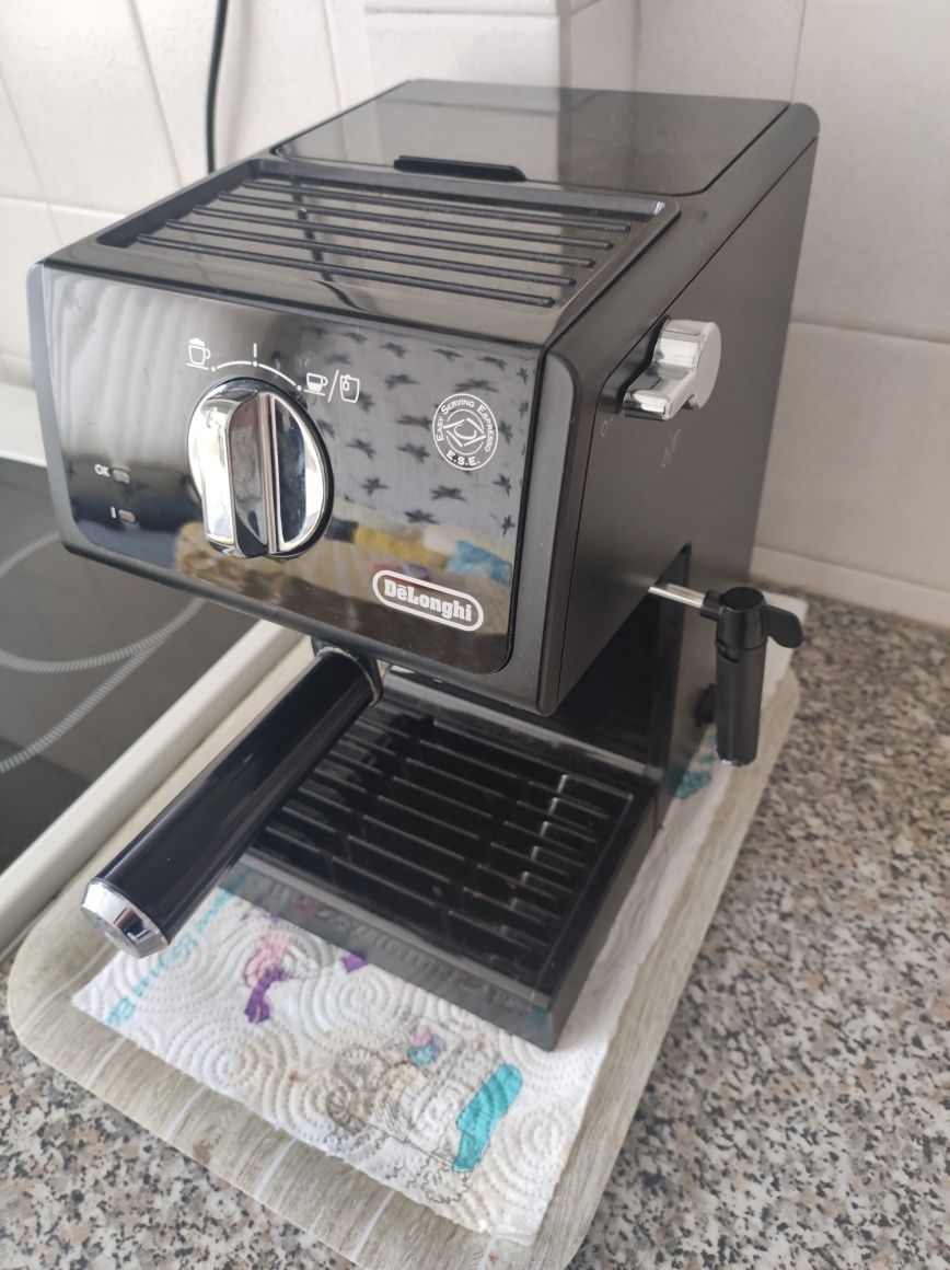 Кафемашина Delonghi с гаранция