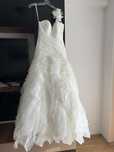 Rochie de mireasa Allure Bridal 8921
