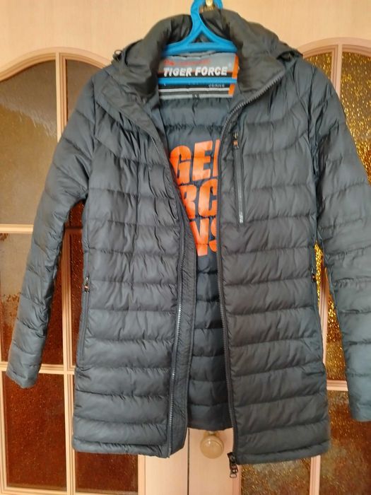 Классная мужская куртка 46 размера дешево