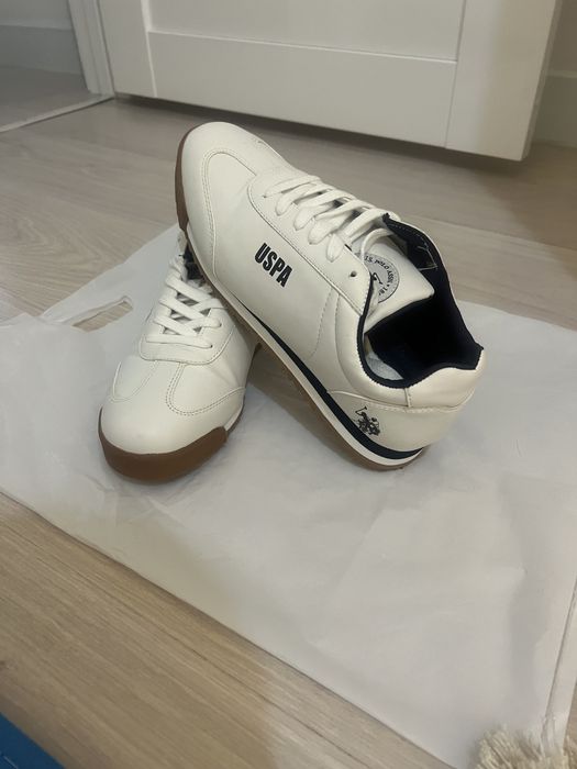 Мужские кроссовки