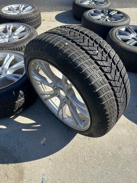 Anvelope Pirelli 255/45 R19 + jante R19 5x114.3