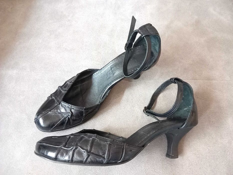 Дамски обувки от естествена кожа, с удобно токче, № 38