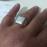 Продам серебряное кольцо.  Цена 10 000 тг.