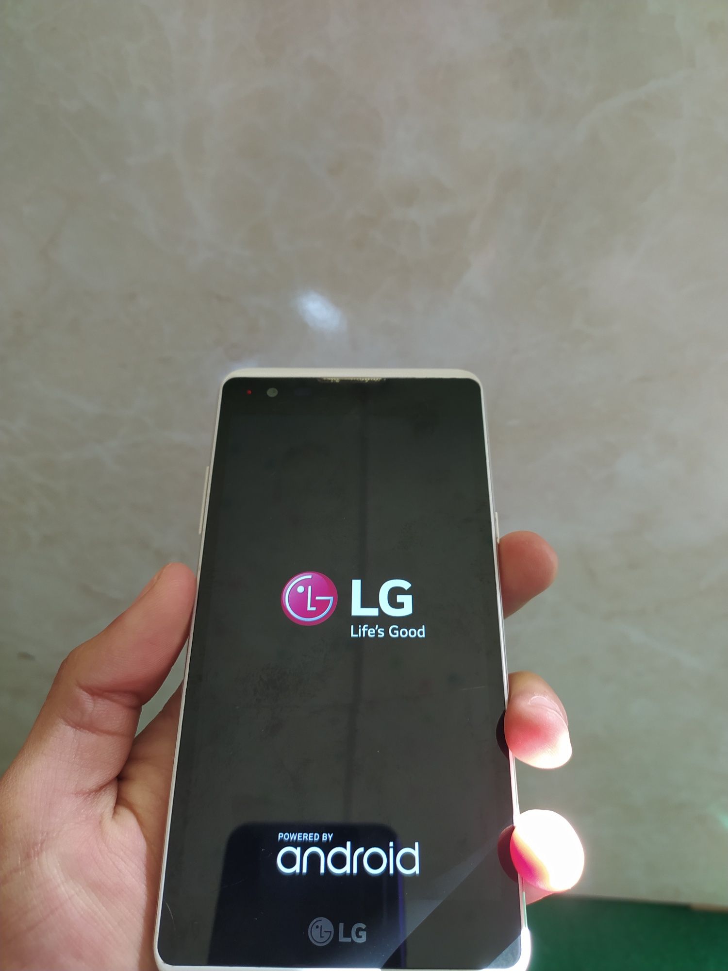 LG Koreyskiy 1ta sim kartali