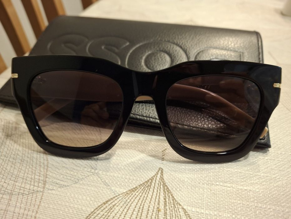 Дамски слънчеви очила Boss