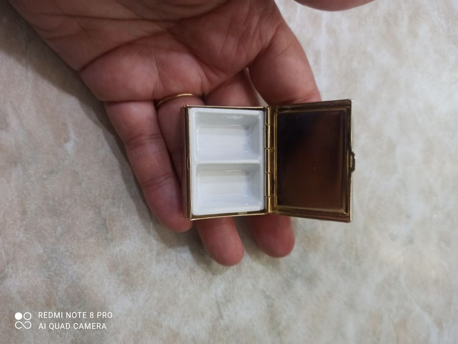 Таблетница для вашего питомца.