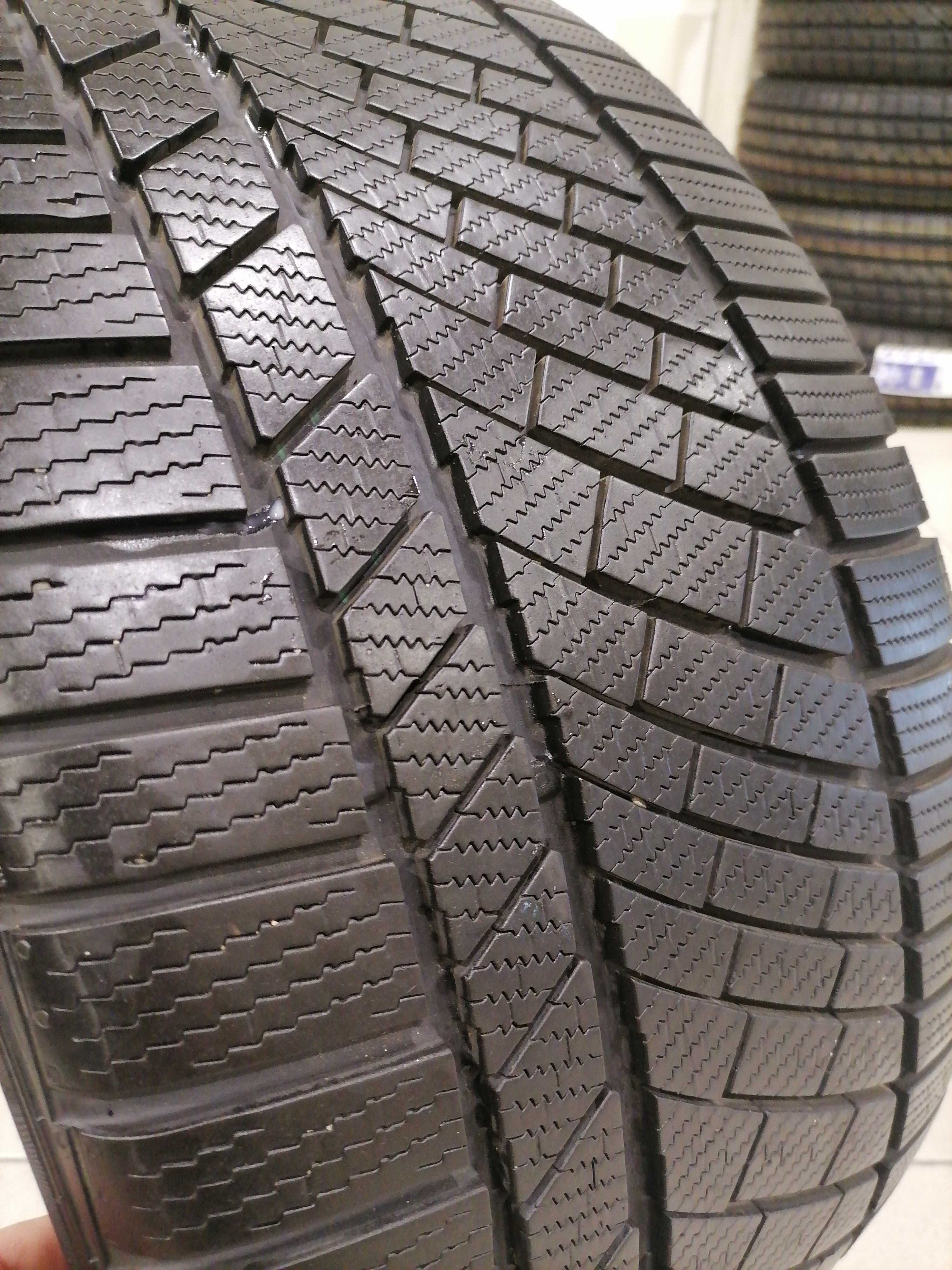 Conti 255/40r20 и 285/35 r20