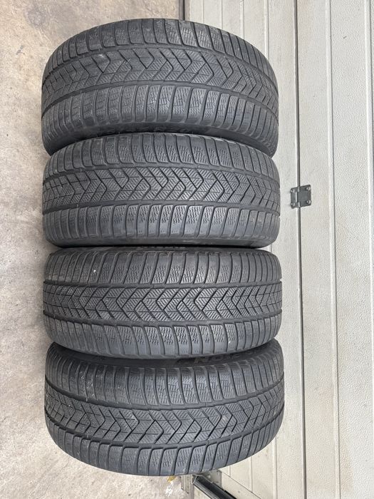 Jante 20 originale Bmw X5 G05 anvelope iarna runflat Pirelli 275/45R20