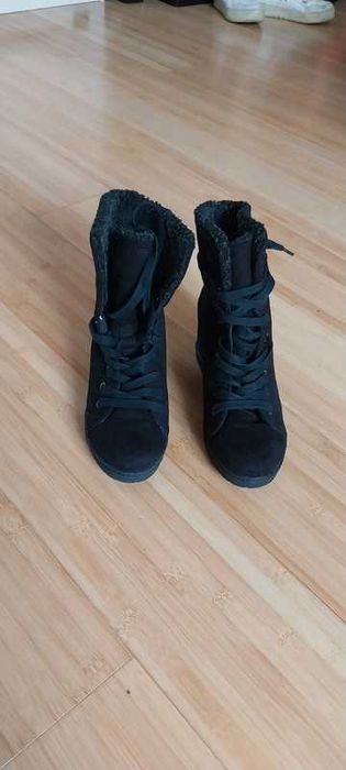 Ghete imblanite cu platforma ascunsa imblanite ALDO