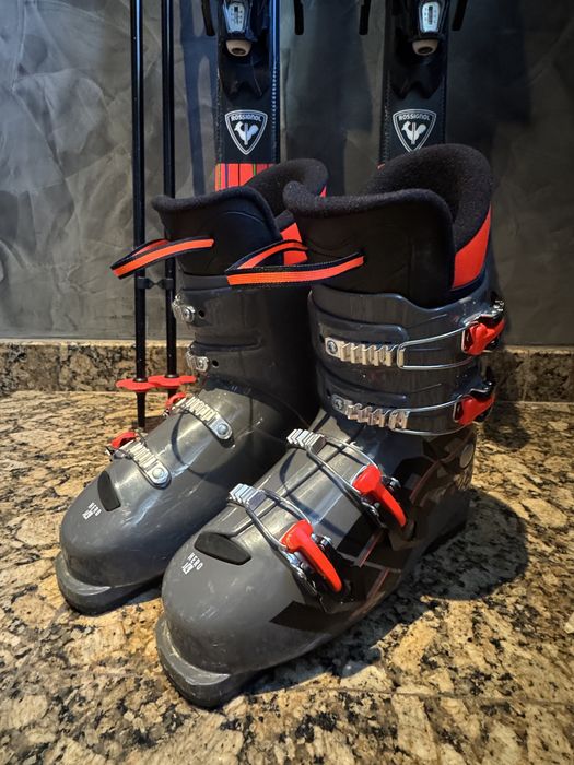 Детски ски, ски обувки и щеки Rossignol HERO