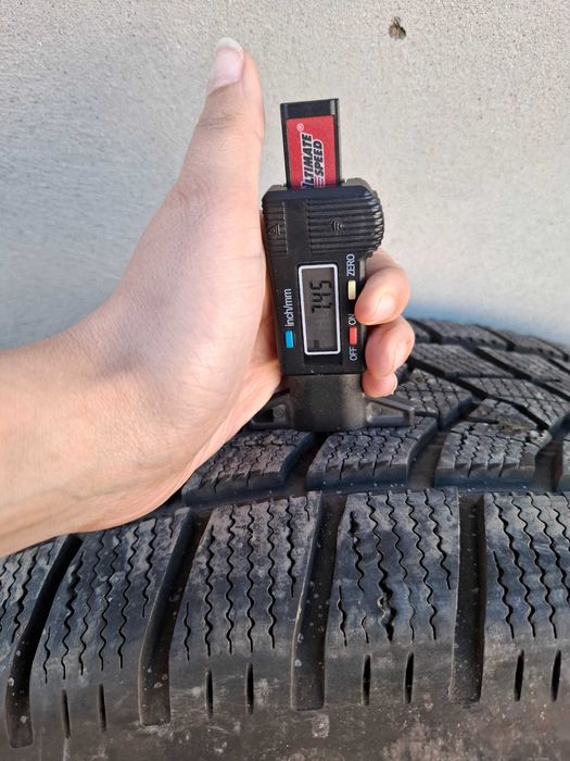 Set 4 anvelope Dunlop Winter Sport 5 SUV 235 60 R18 ci401