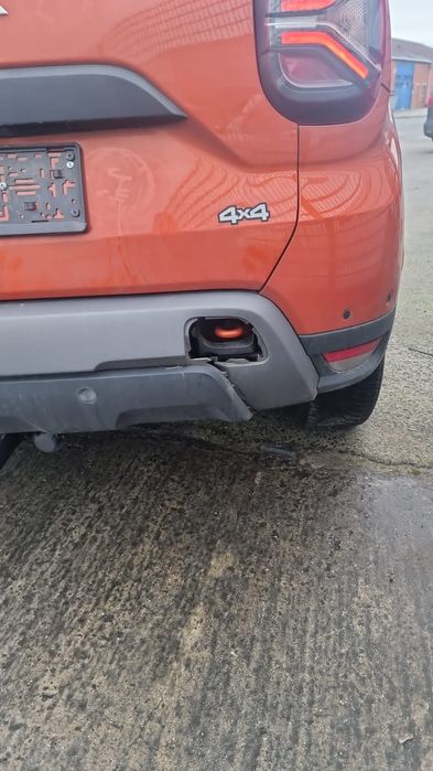 Dezmembrez dacia Duster 2023