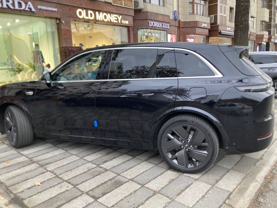 Продаётся Li 7 restayling 2025