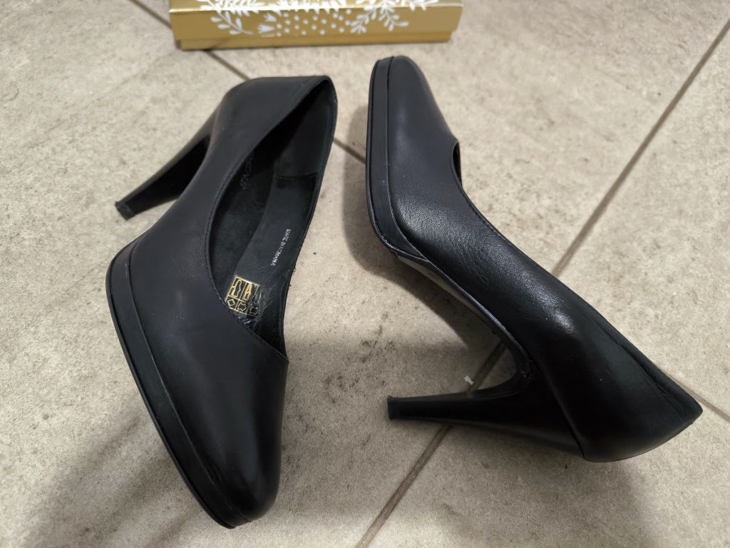 Pantofi negri din piele, Carmens,mărimea 37