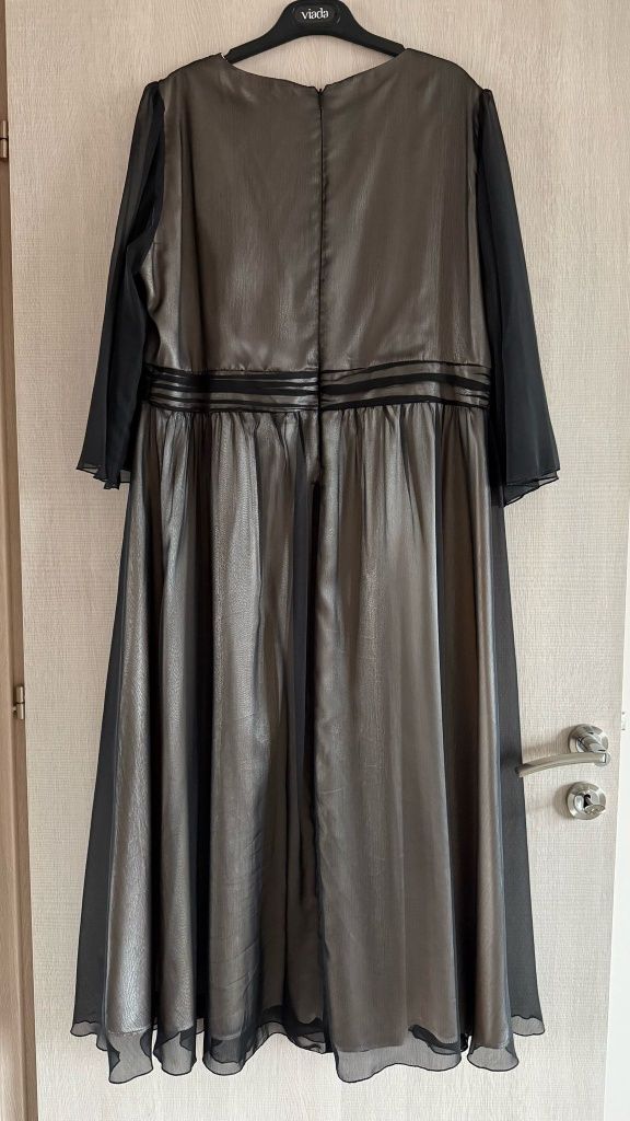 Vand rochie de seara