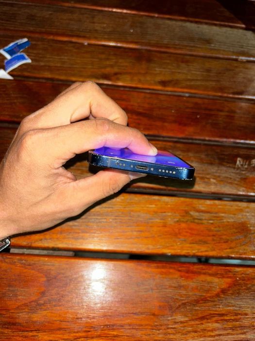 iphone 12 64gb defecte doar estetice