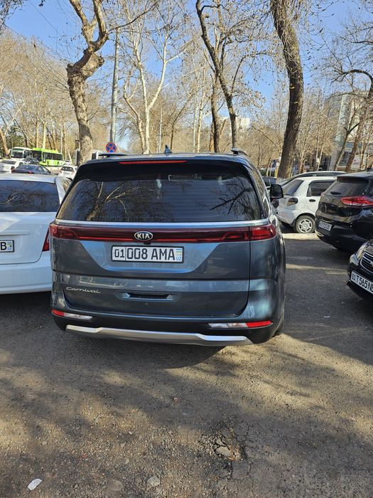 Kia Carnival 2021 — 3.5 бензин, Full Option