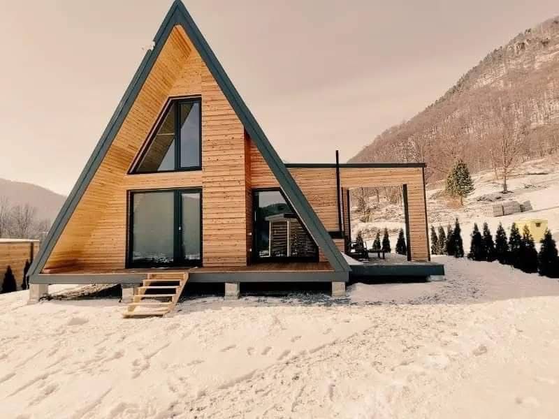 Vand cabane din lemn tip Afrem