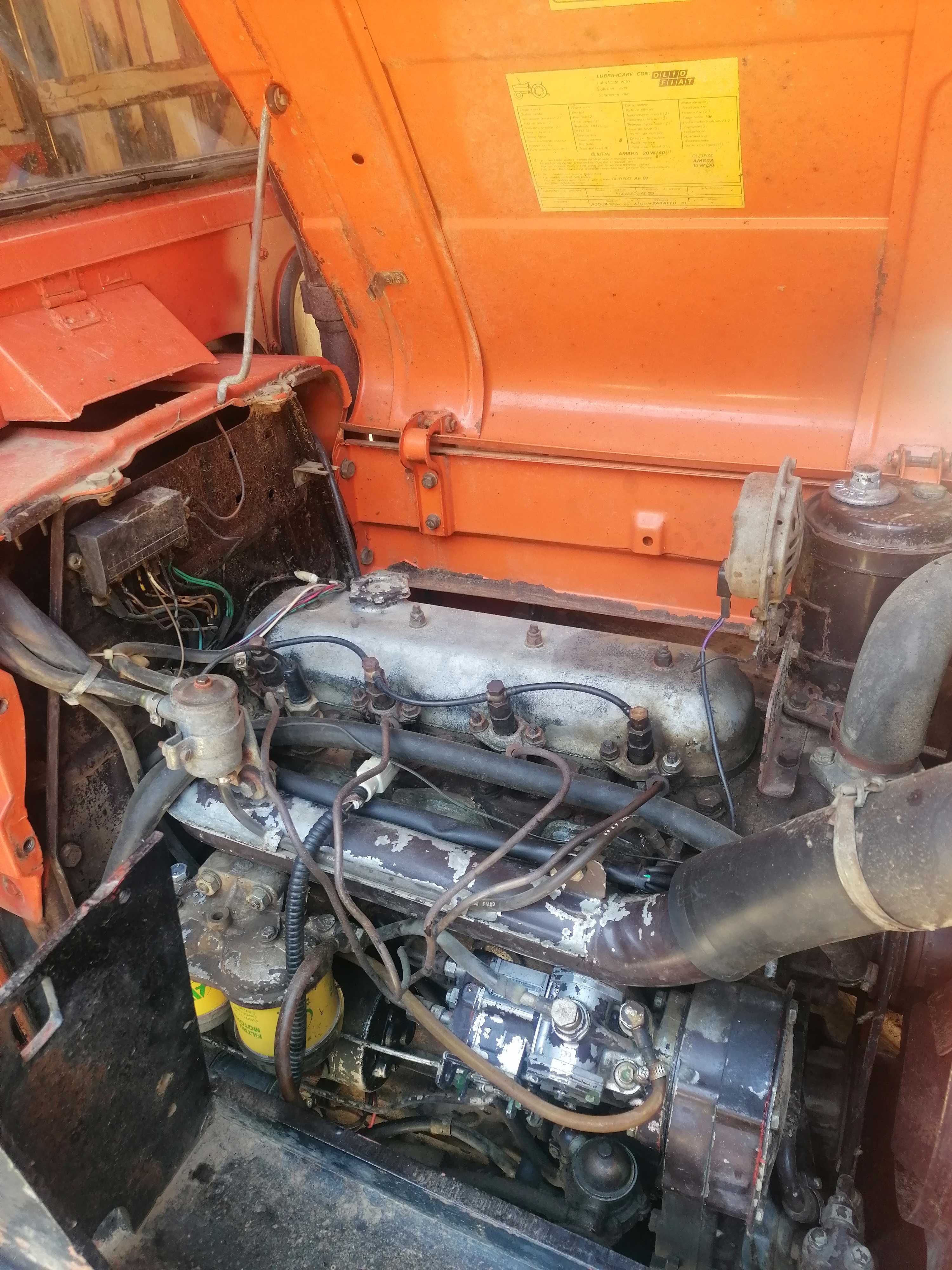 Tractor Fiat 640 dtc 4x4 cu încărcător