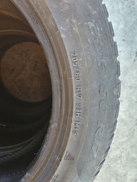 Set anvelope de iarna Pirelli  205/60R17