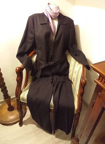 Costum dama/sacou-pantalon, semnat Christian Berg si costum raiat fin