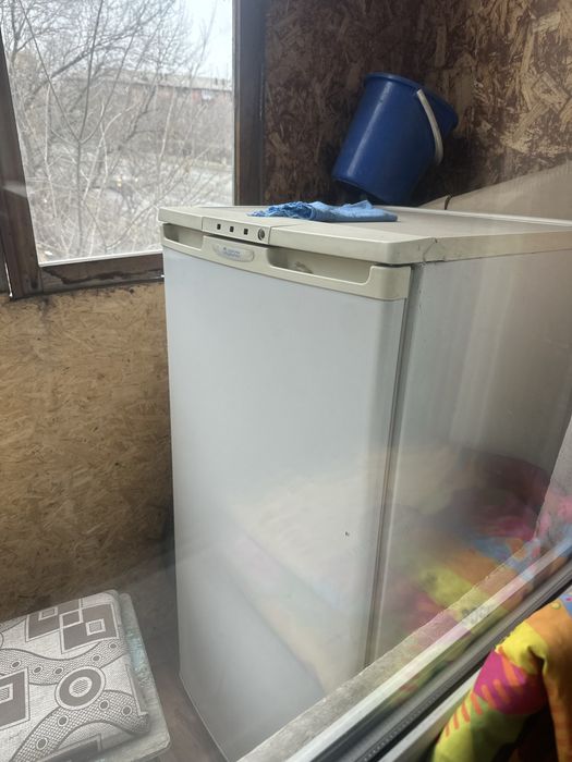 Отдам даром холодильник