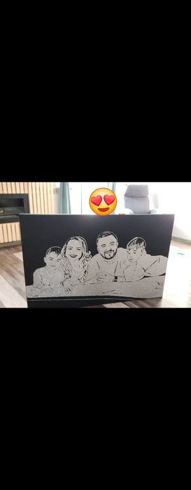 Tablou cu sclipici realizat manual și personalizat după fotografia ta