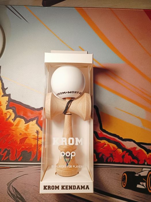 Kendama krom pop rubber alb