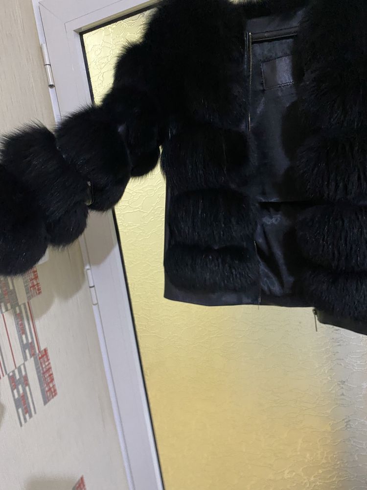 Черно палто естествен косъм