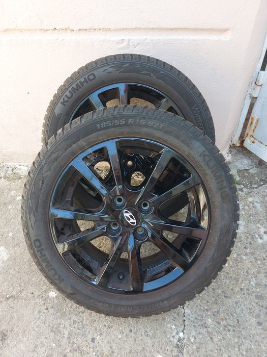 Vând jante 15" hyundai
