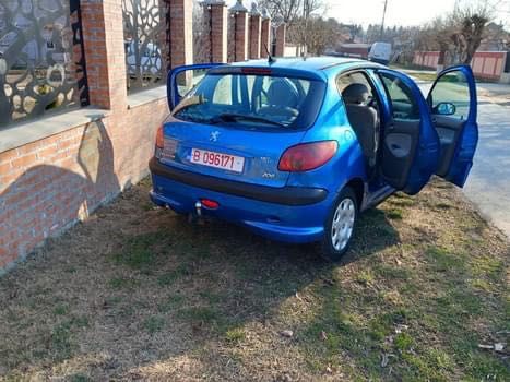 Peugeot 206 albastru