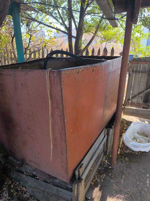 Срочно продам чан для воды