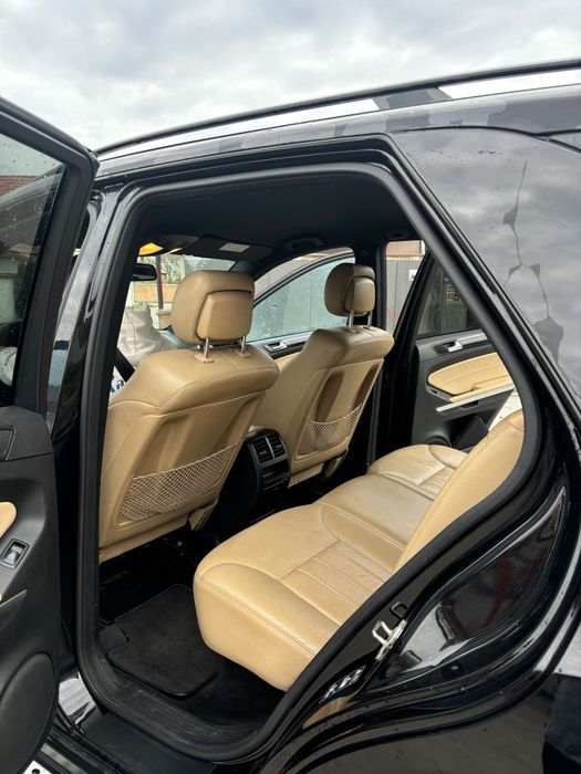 Vând Mercedes ML 320 cdi 4 matic edition 
An 2008
Motor de 3.0 v6
Deta