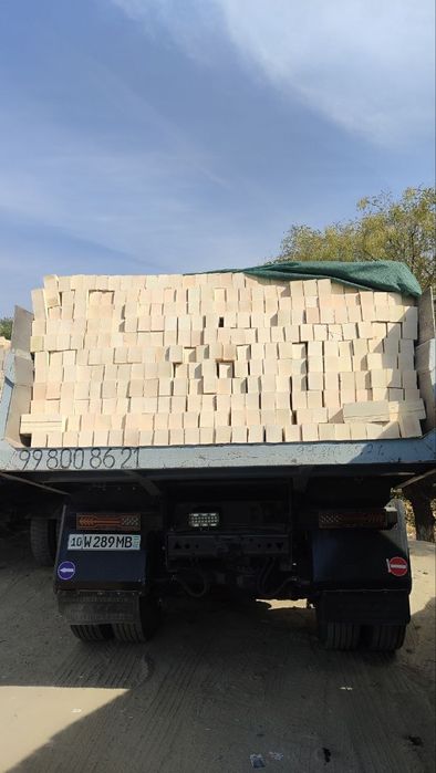 Gisht,qum, sheben,  shagʻal, kleniz, tuproq, kampot.
Barchasini yetkaz