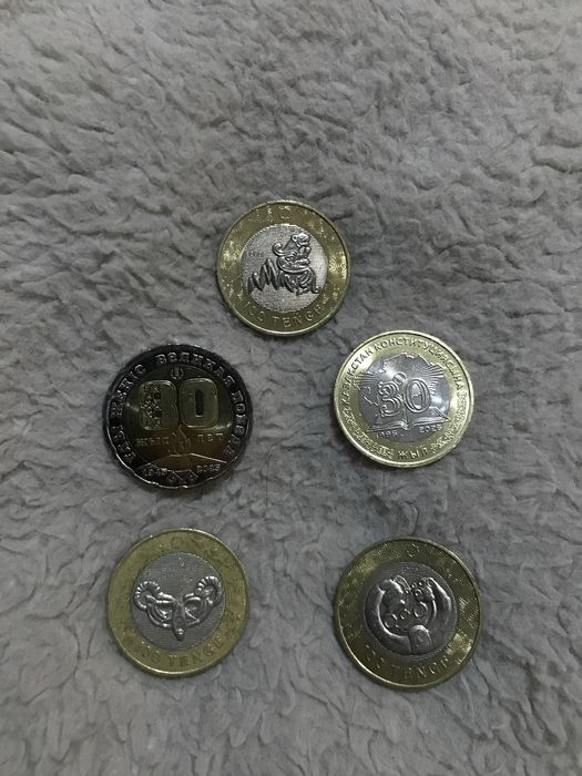 Продам коллекционные монеты