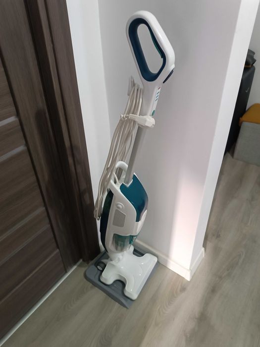 Aspirator vertical Rowenta