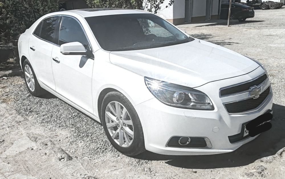 Malibu 1/3 pazitsiya sotiladi oq jumchuk