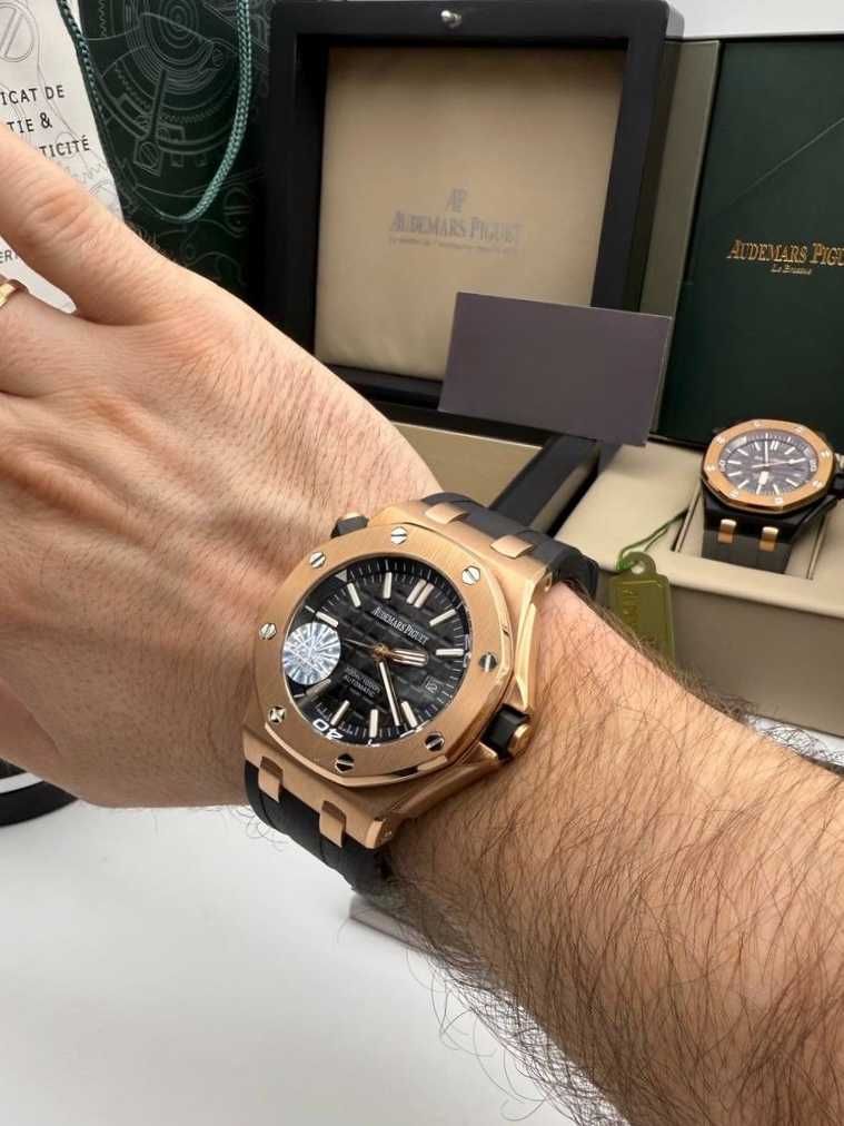 Мъжки Часовници Diver златисто/черно базал