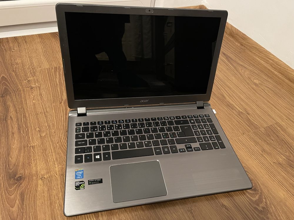 Laptop Acer aspire v5