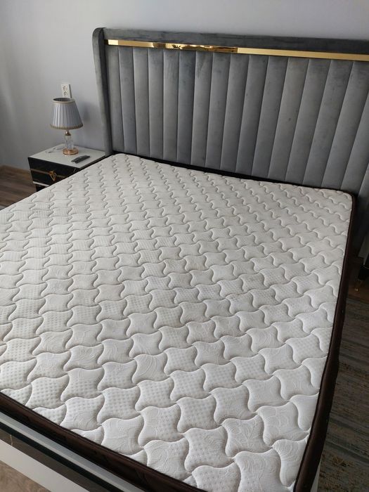 Срочно!Продам б/у матрас 180×200